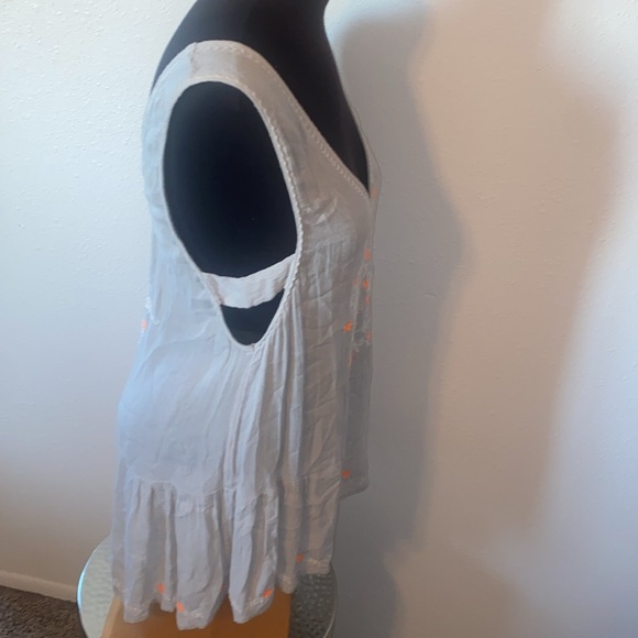 Free People Embroidered Oversized Tank Top size Small - Picture 3 of 9